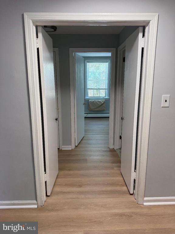 Building Photo - 27 Wallingford Ave