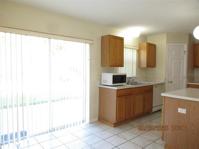 Building Photo - 11879 Bentry St