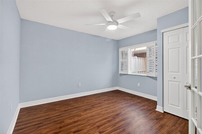 Building Photo - 6660 Cape Hatteras Way NE