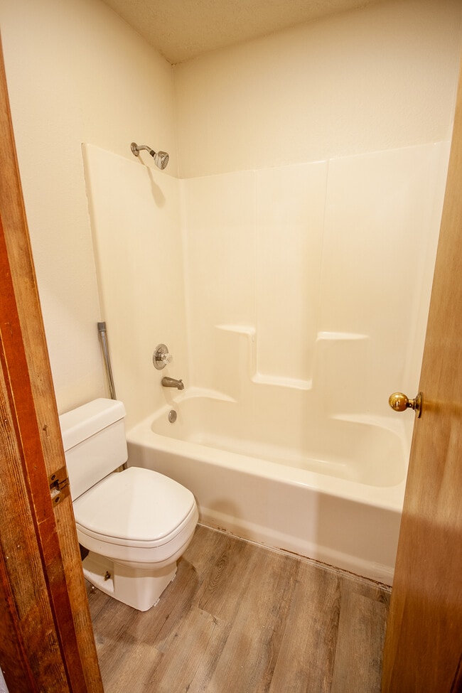 Building Photo - 809 Stanton Pl
