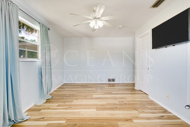 Building Photo - Welcome to your Perfect Beachside Retreat!
