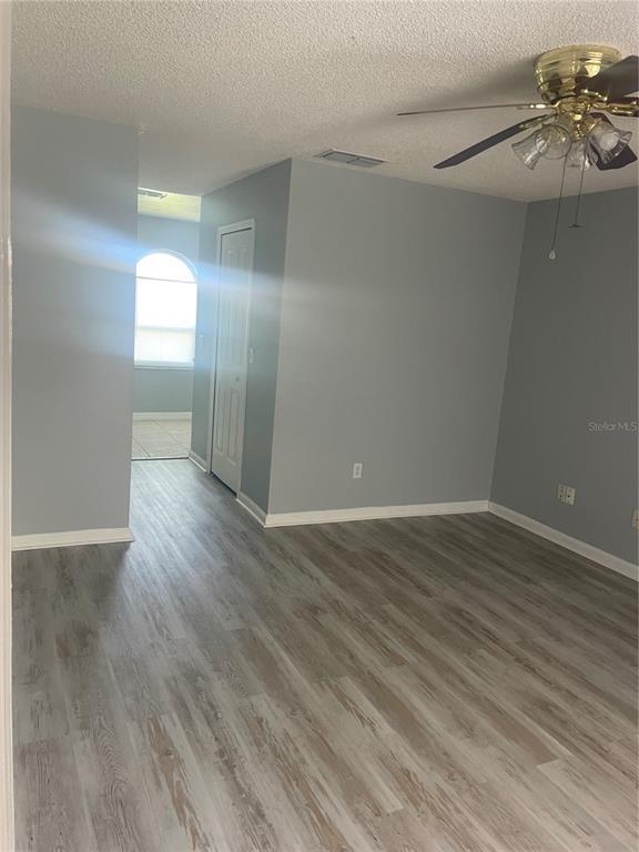 Building Photo - 116 Crescent Ct