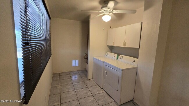 Building Photo - 4050 S Kostka Ave