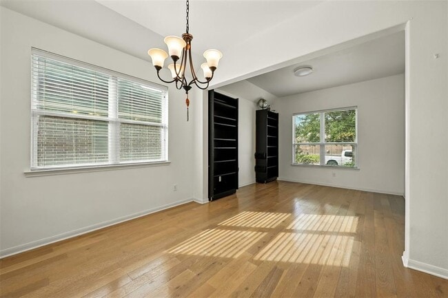 Building Photo - 9219 Gilbert Hollow Dr