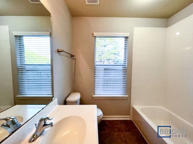 Building Photo - 16715 Jib Ct