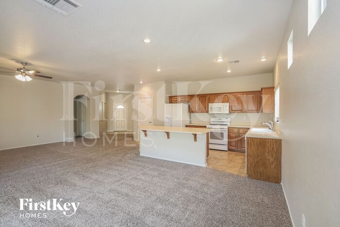 Building Photo - 4025 Amberdale Ave