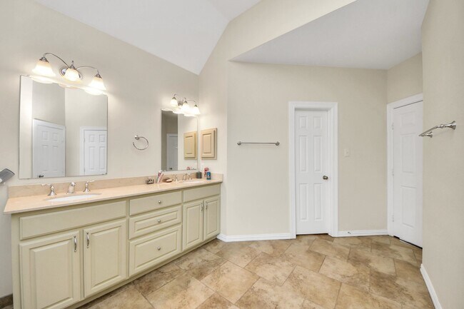 Building Photo - 4534 Mulberry Park Ln