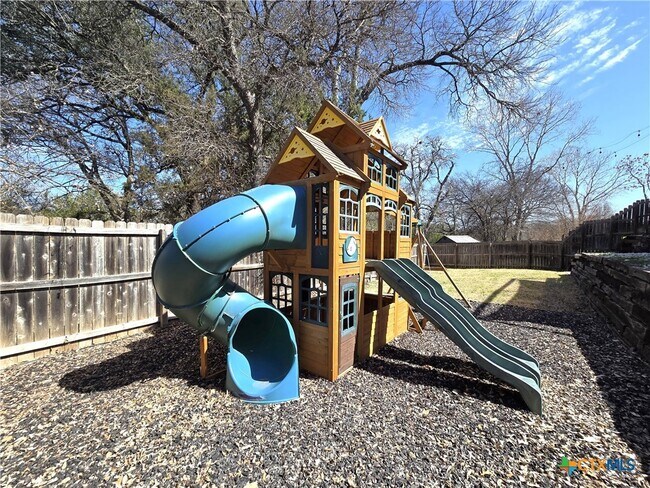 Building Photo - 1518 Indian Camp Trail