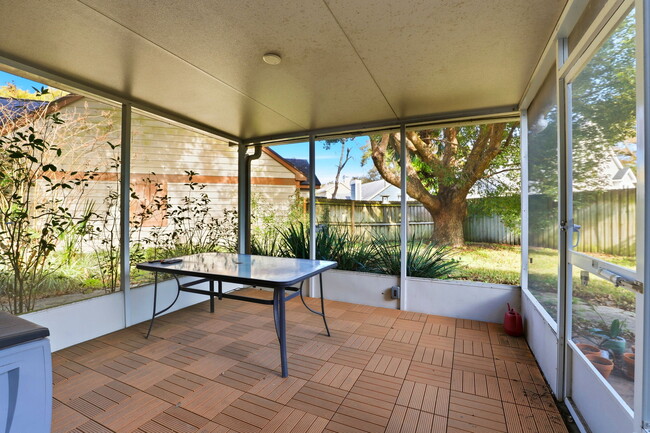 Building Photo - 2801 Donaldson Dr