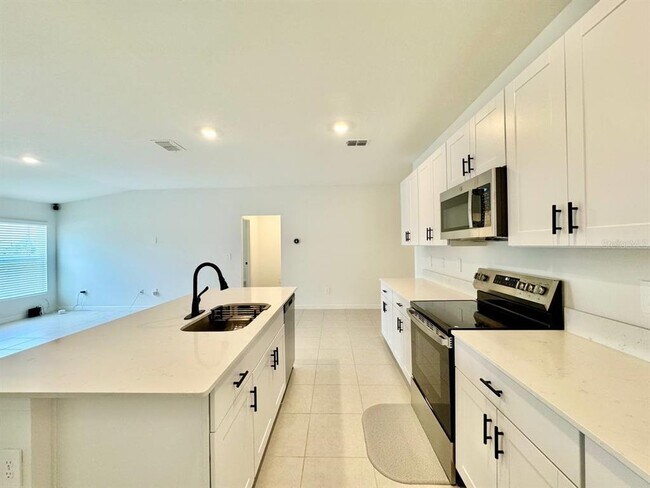 Building Photo - 10275 Purple Leaf Ct