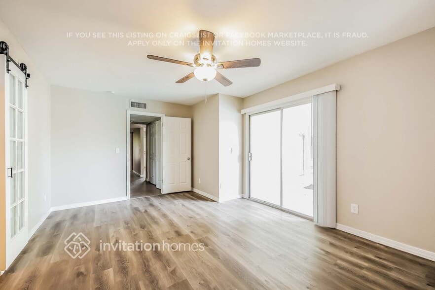 Building Photo - 11033 N 57th Dr