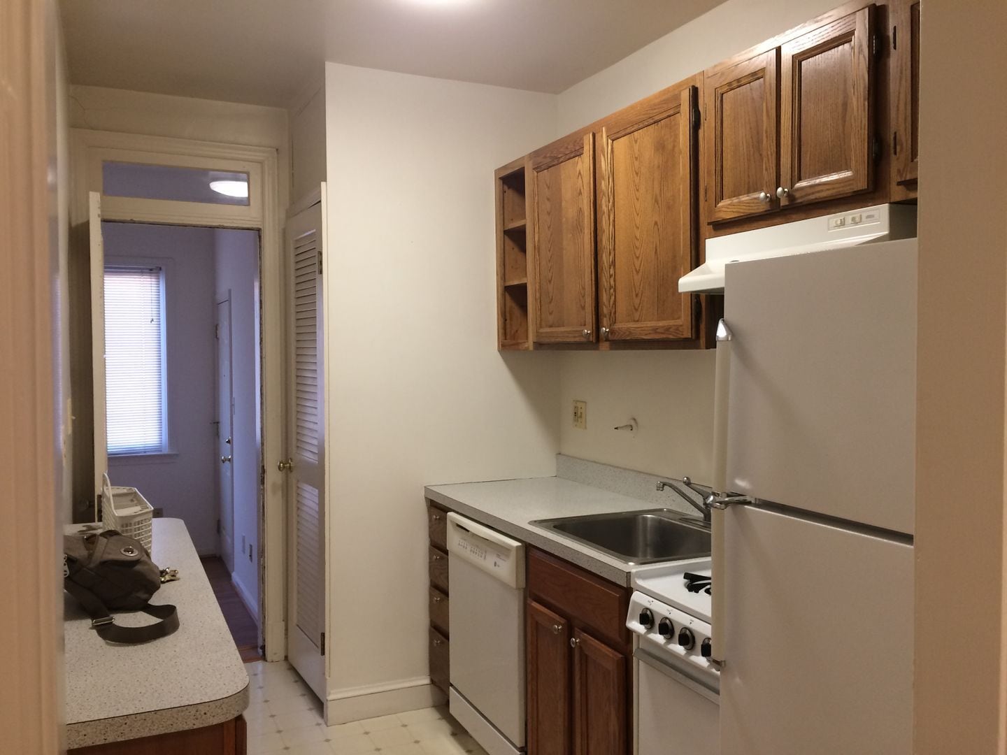 Building Photo - 4025 Davis Pl NW