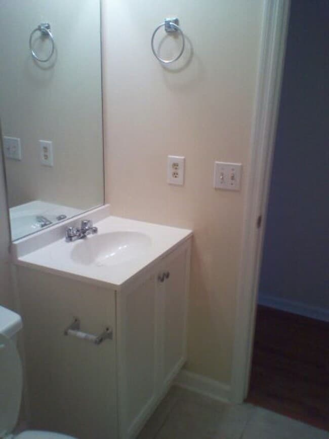 Building Photo - 133 Bordeaux Ln