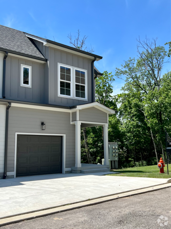 Building Photo - 2157 Chadwell Retreat Dr