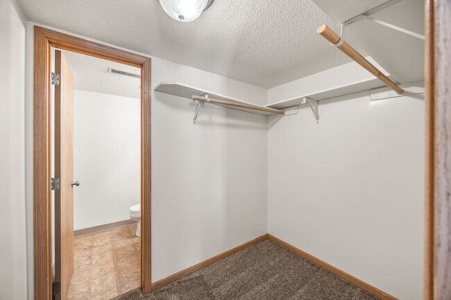 Building Photo - Clover Creek | Standard 2-Bedroom *