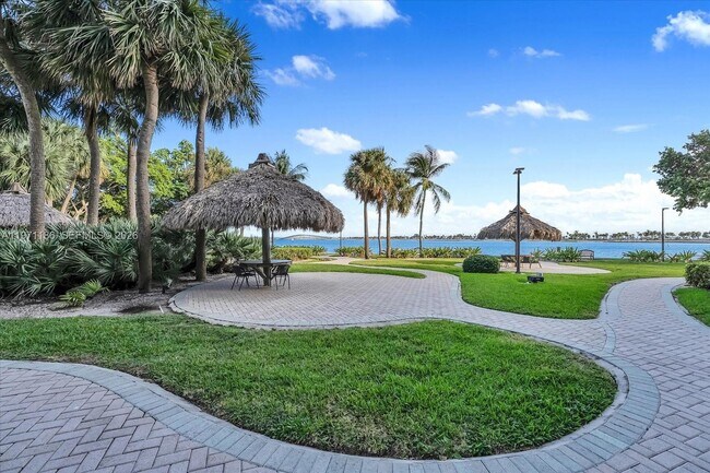 Building Photo - 2451 Brickell Ave