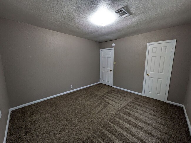 Building Photo - 3100 30th St