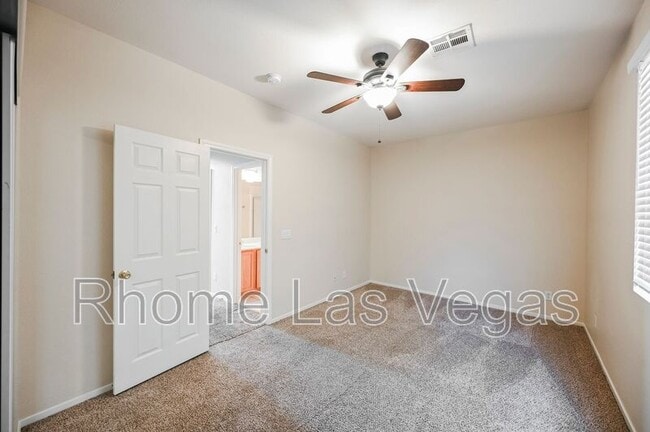 Building Photo - 4599 Deer Forest Ave