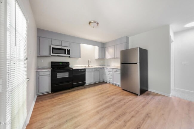 Building Photo - 7927 Brown Bark Pl