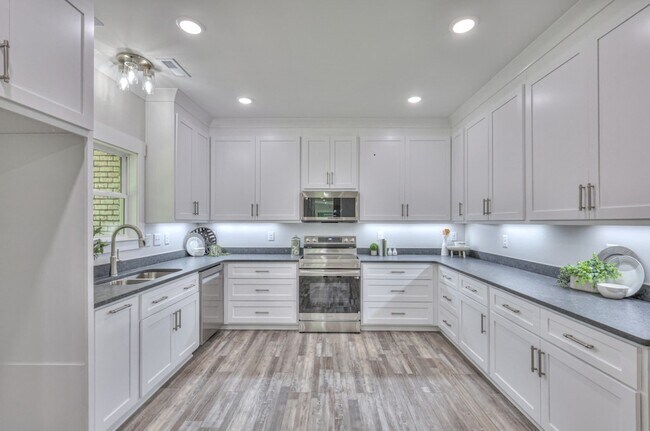 Building Photo - 3931 Taylors Store Rd