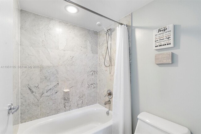 Building Photo - 8911 Collins Ave