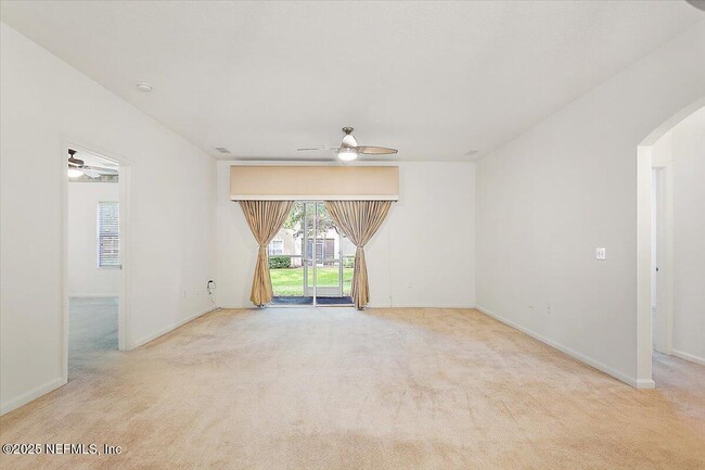 Building Photo - 3750 Silver Bluff Blvd