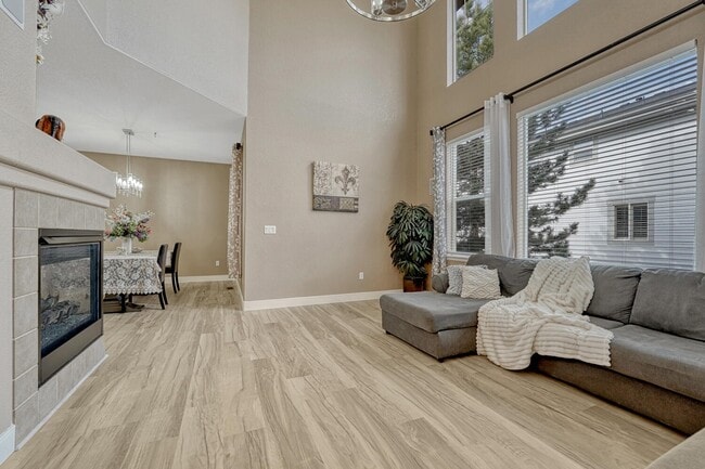 Building Photo - 3617 Craftsbury Dr