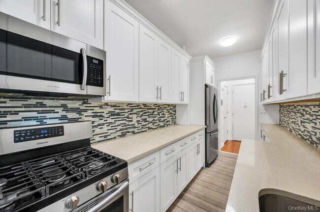 Building Photo - 37-16 83rd St