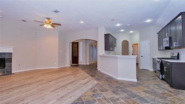 Building Photo - 16110 Craigshire Ct