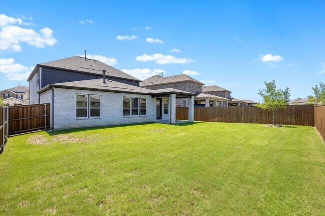 Building Photo - 3629 Highland Bayou Dr