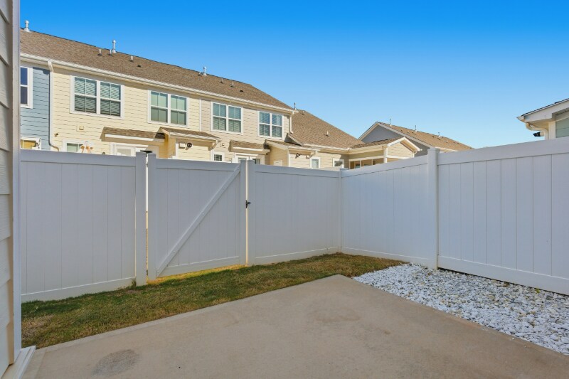 Building Photo - 38 Red Horse Way