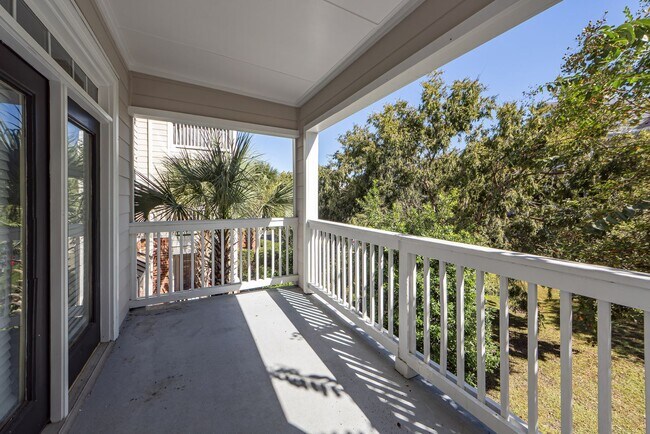 Building Photo - 2 Bedroom 1 Bath Condo in Concord West of the Ashely - West Ashley