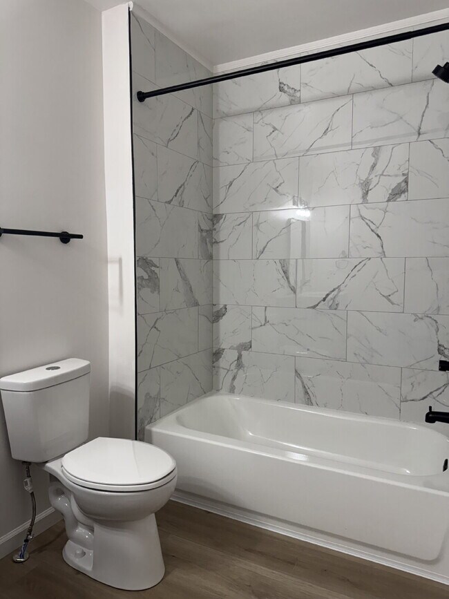 Building Photo - "Newly and beautifully remodeled 3-Bed Gem on Denmark Street!"