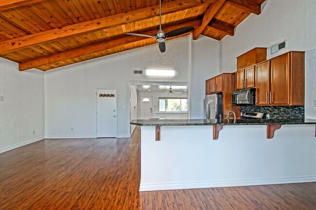 Building Photo - SPACIOUS & AIRY, GOLDEN TRIANGLE 4BR3BA HOME W/ CITY/MOUNTAIN VIEWS, OPEN & AIRY LIVING SPACE & S...