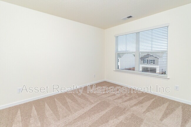 Building Photo - 2019 Southwood Cir