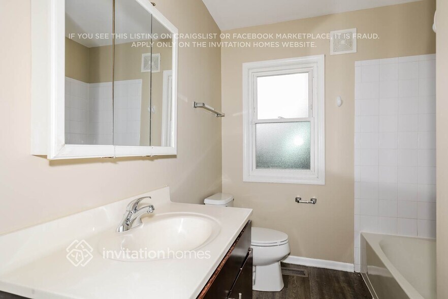 Building Photo - 1381 Alberta Ct