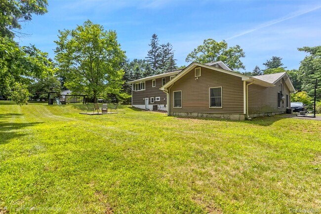 Building Photo - 26 Terri Lee Ln