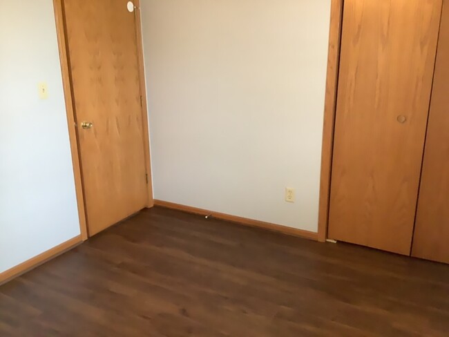Building Photo - 10996 Meadowsweet Ln