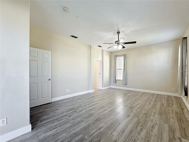 Building Photo - 9551 Bennington Chase Dr
