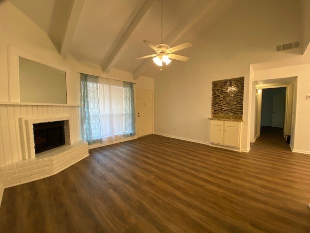 Building Photo - 1100 Augusta Dr