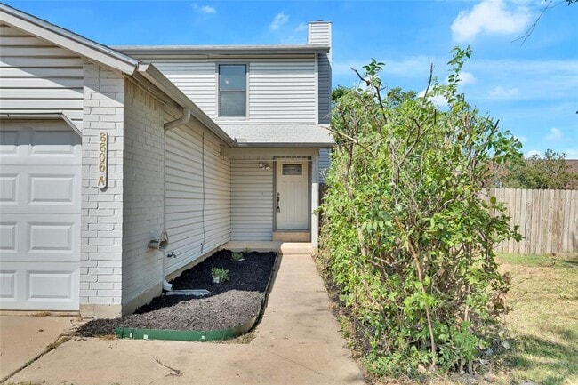 Building Photo - 8806 Springmail Cir
