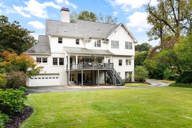 Building Photo - 1737 Barnesdale Way NE