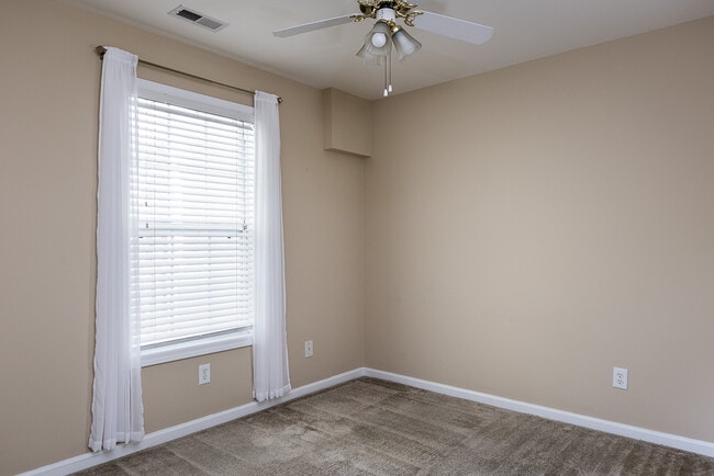 Building Photo - 1801 Trailwood Heights Ln