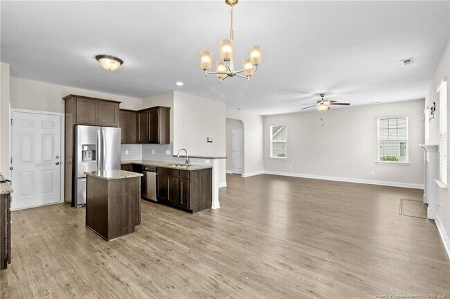 Building Photo - 181 Brentmoor Dr