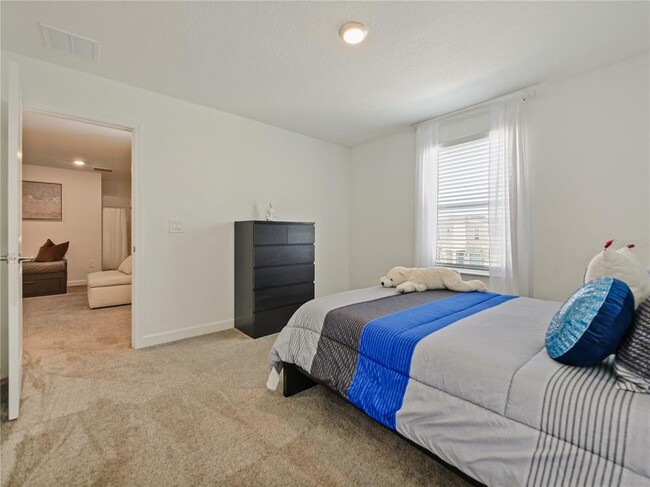 Building Photo - 9084 Sommerset Hills Dr