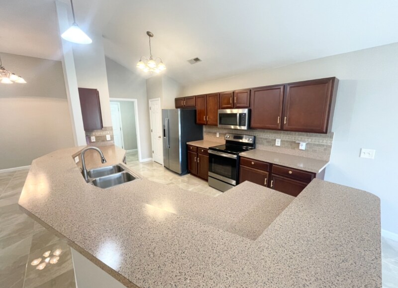 Building Photo - 1196 Great Lakes Cir