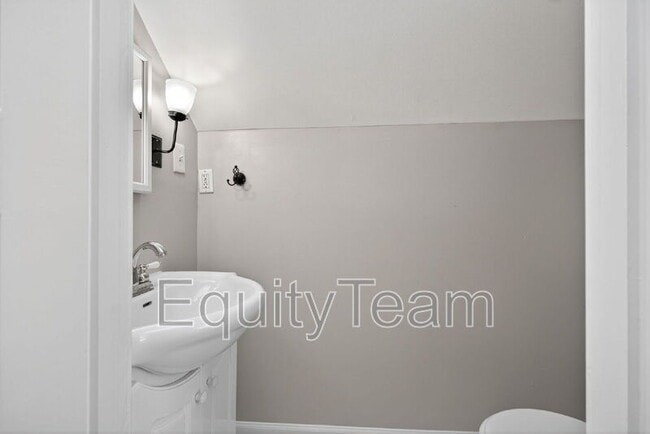 Building Photo - 7020 La Boiteaux Ave