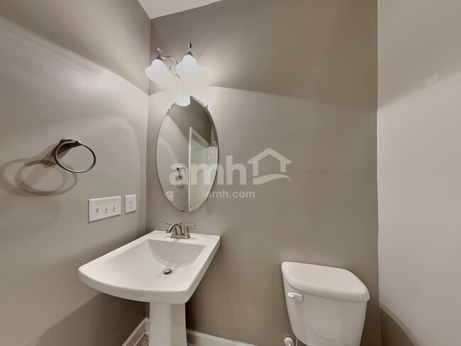 Building Photo - 232 Lanier Pl