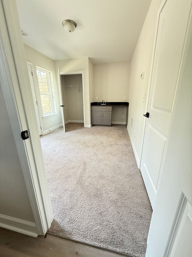 Building Photo - BRAND NEW TOWNHOMES AVALIABLE NOW