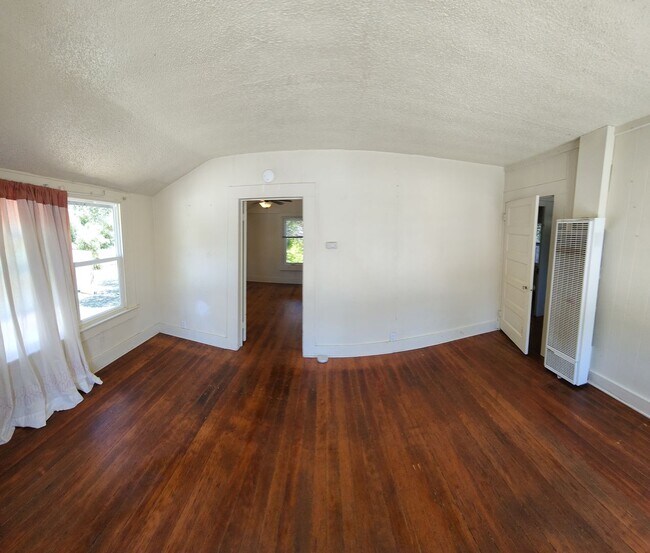 Building Photo - Jeffrey and Foothill Properties